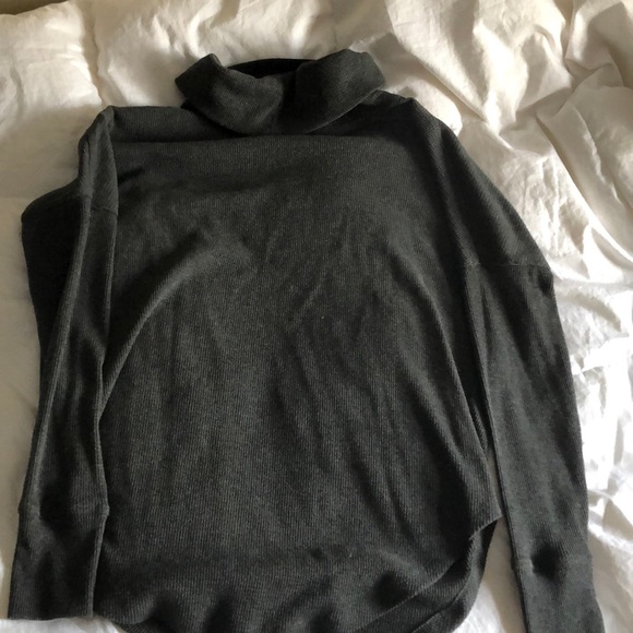 |TURTLE NECK|☁️☕️ - Picture 2 of 2